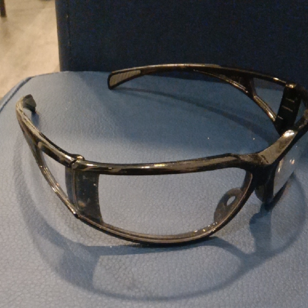 Black Wearable Smart Glasses